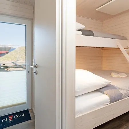 Snowbird Botel Lubeck