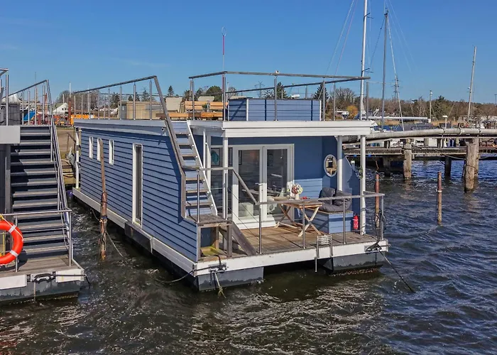 Botel Snowbird